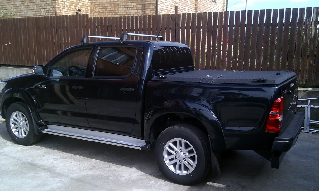 DiamondBack Toyota Hilux 2012